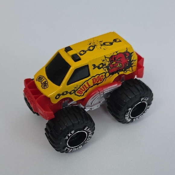 Bulldog Monster Truck Toy - Yellow and Red - Picture 3 of 5